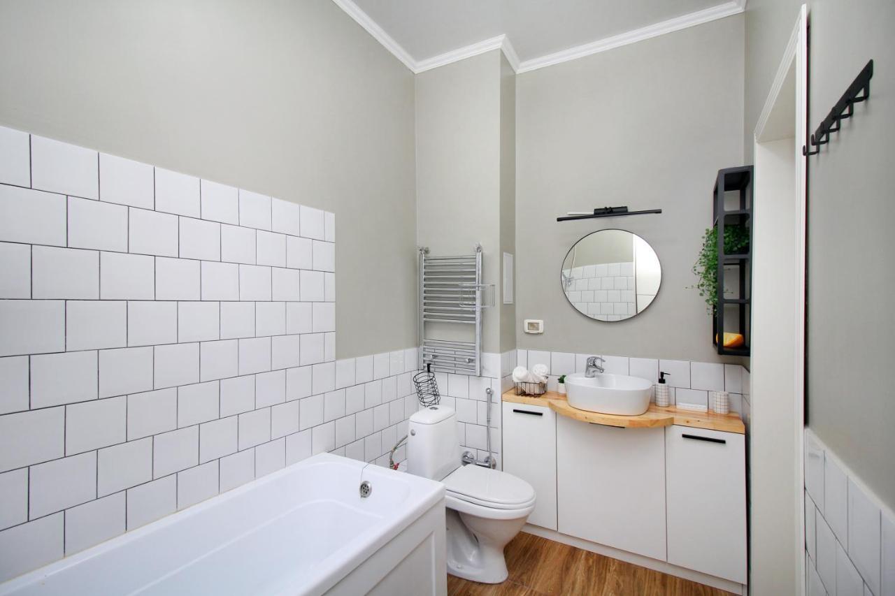 Perfect Spacious Apartment 356 Alma-Ata Exteriör bild