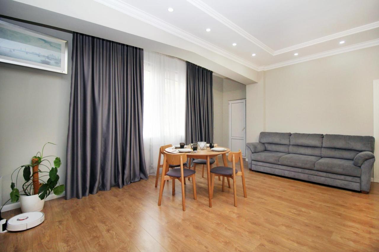 Perfect Spacious Apartment 356 Alma-Ata Exteriör bild